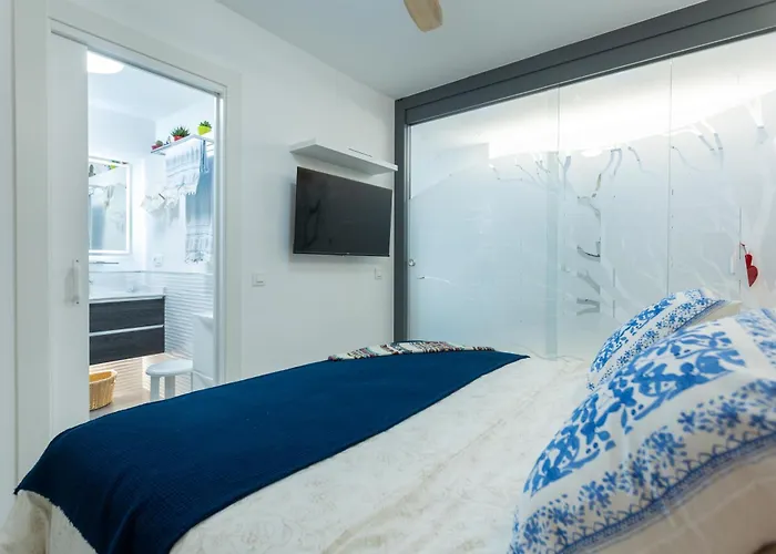 Lolazen Lascanteras Apartment